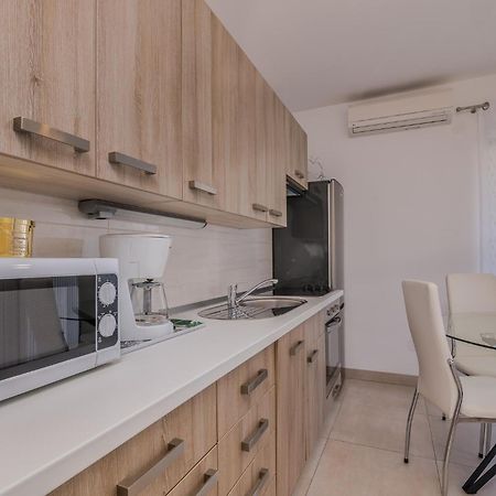 Apartments Prendivoj Malinska Exterior foto